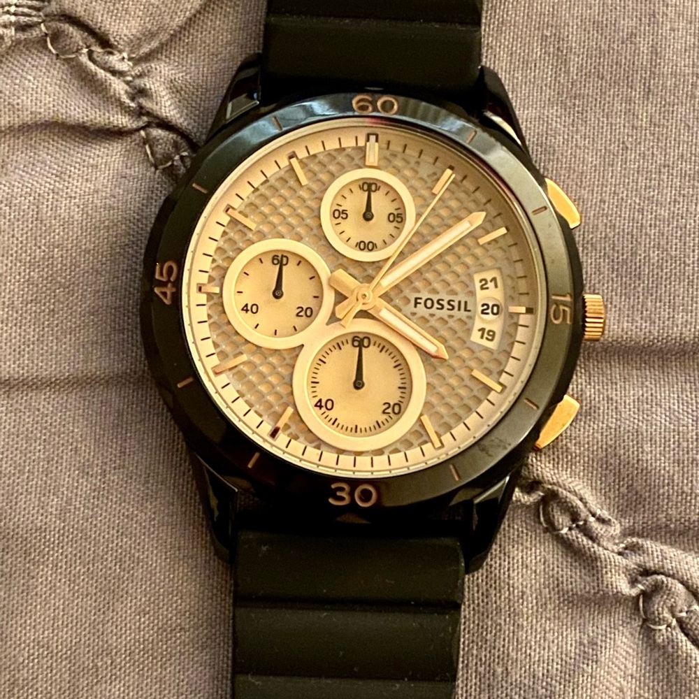 Women's Fossil Modern Pursuit Chronograph Black Silicone Strap Watch.